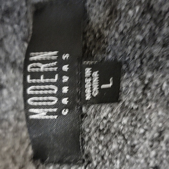 Cardigan - Picture 2 of 5